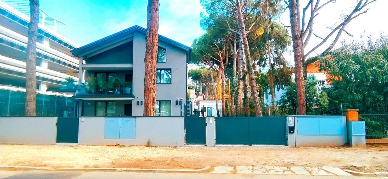 Leo'S Villa Milano Marittima Bagian luar foto